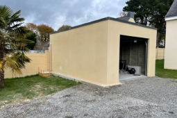 Garage en béton enduit